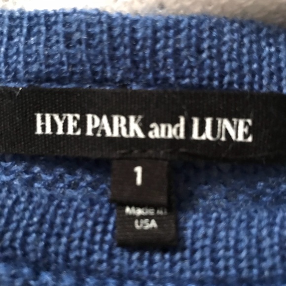 💙Lightweight Sweater💙 - Picture 4 of 4